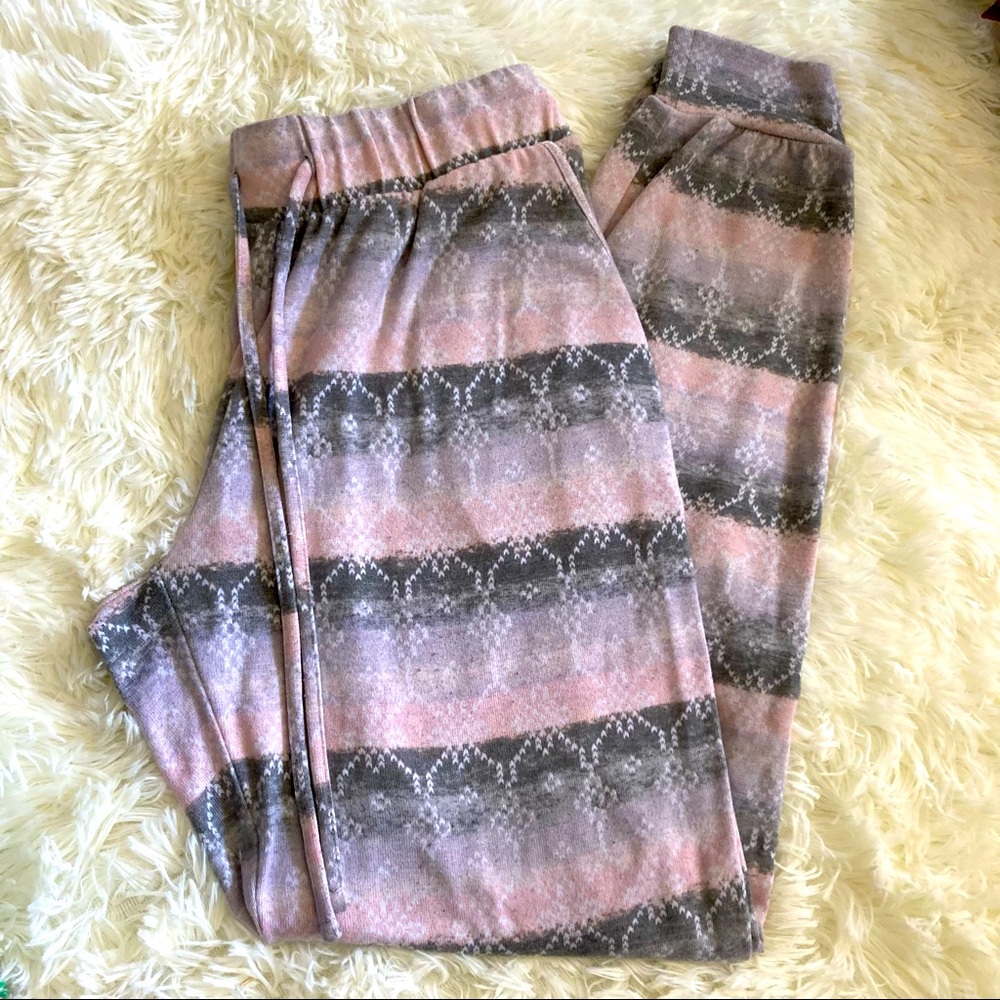 FREE IF BUNDLED! So lounging pants with pockets